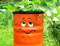 Посадка в бочку огурцов