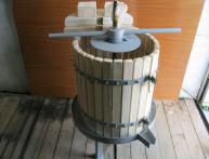 Пресс, дробилка