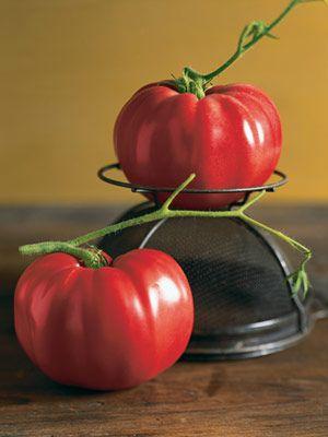 розовый томат